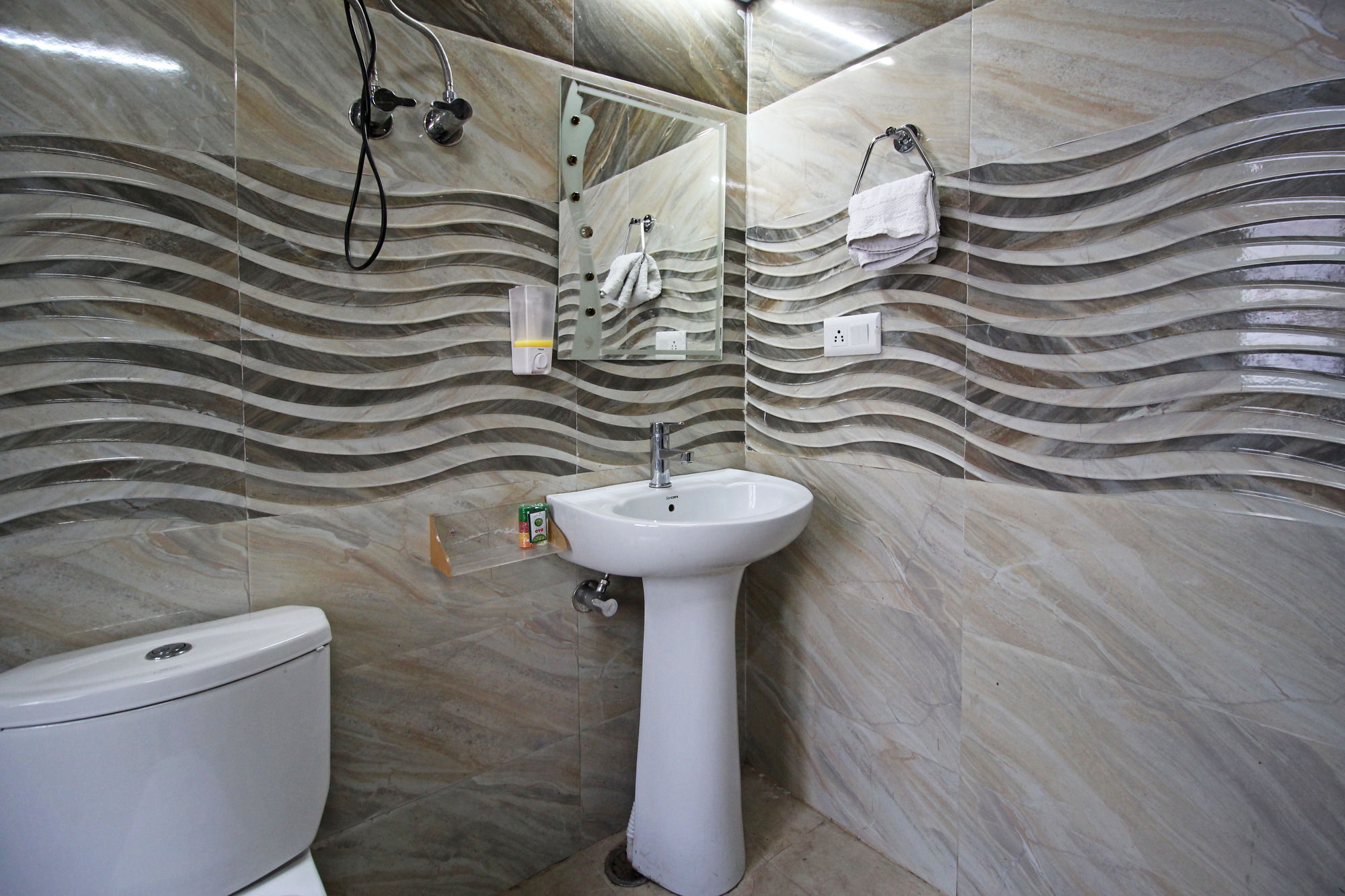 Oyo 5248 Surbee Resorts Mussoorie Exterior photo